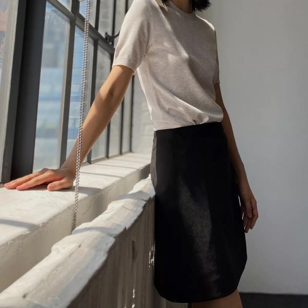 Aritzia Babaton Modern Mini Skirt Vegan Suede